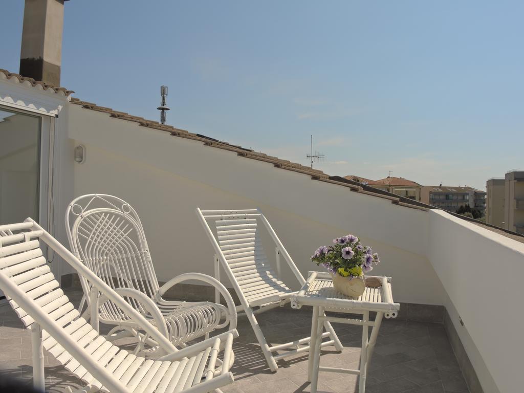 Holiday Alghero Apartment ภายนอก รูปภาพ